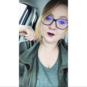 Meet your Posher, Krista